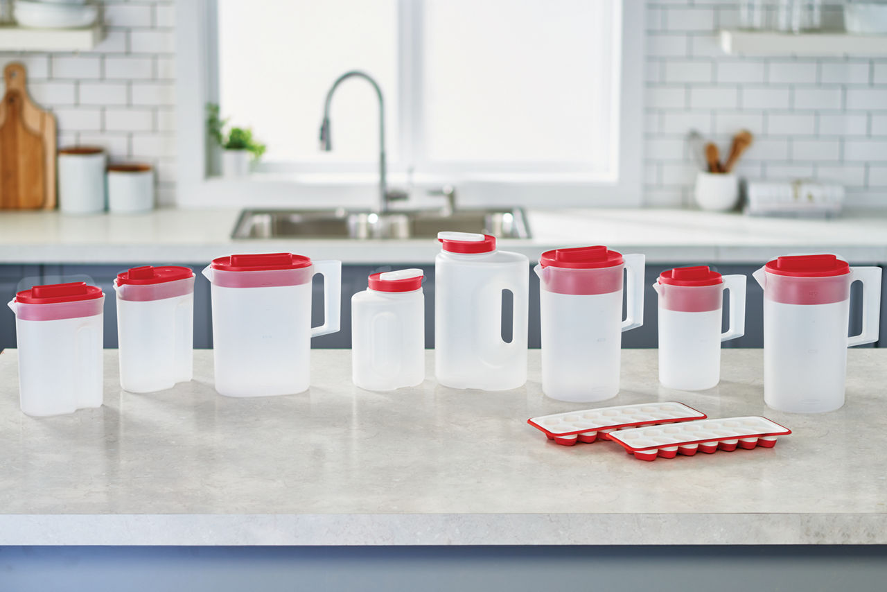 Simply Pour® Pitcher, Plastic Pitcher with Multifunction Lid - US 8411