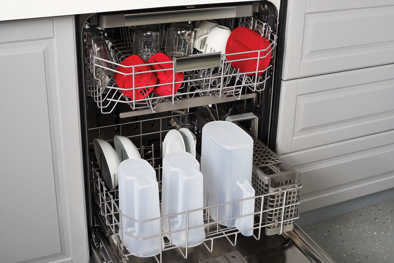 Compact Pitcher with Premium Lid, Plastic Pitcher with Multifunction Lid, 2 Quart - US 6303