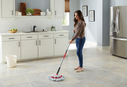 Microfiber Twist Mop with Built-in Wringer - US 4397