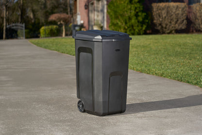 Roughneck™ Vented Wheeled Trash Can - US 5667