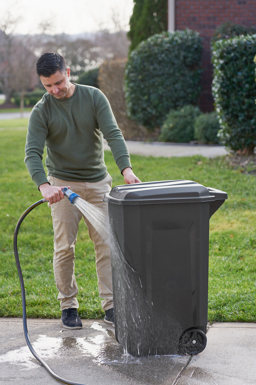 Roughneck™ Vented Wheeled Trash Can - US 5667