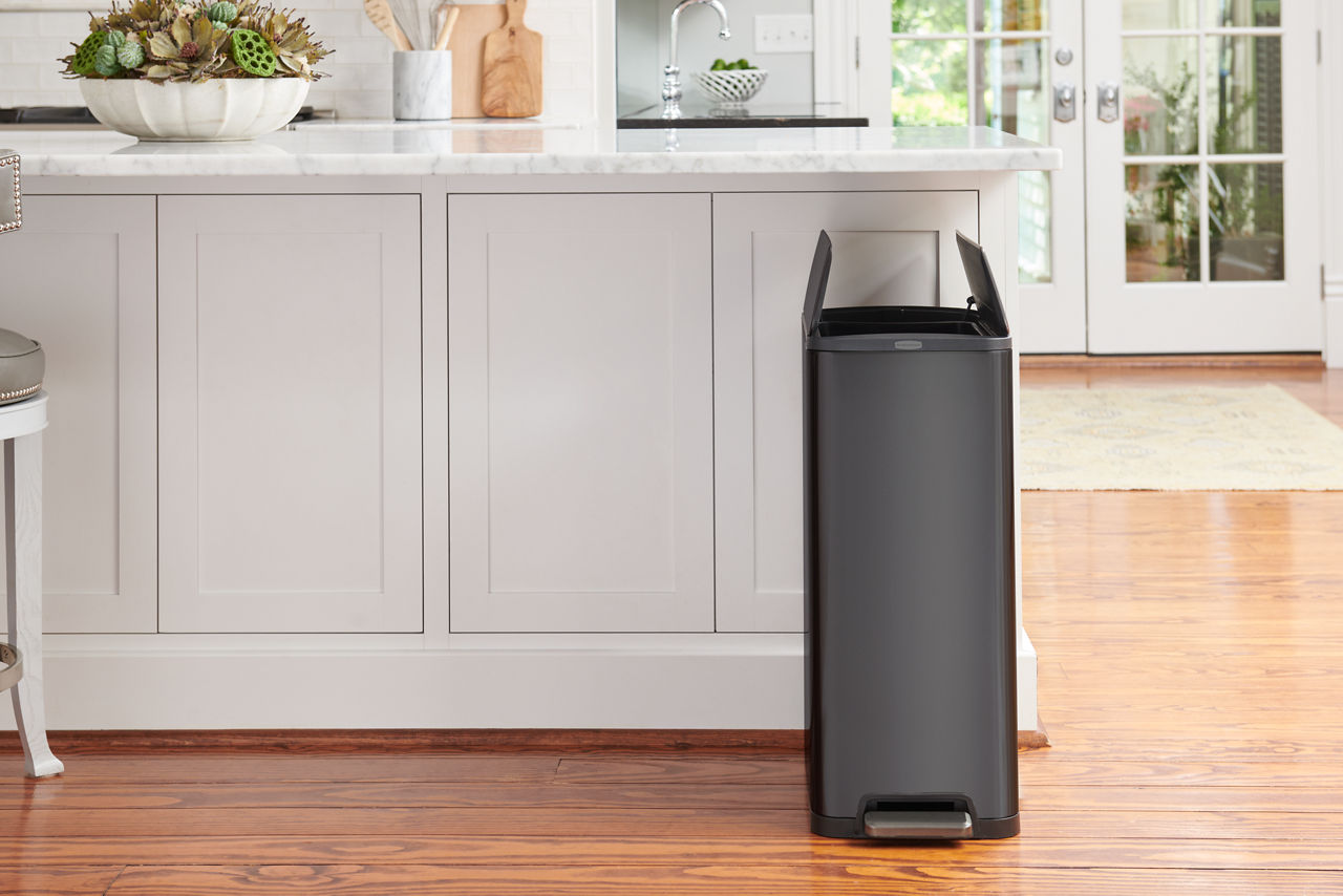 Elite™ Slim Step-On Trash Can - US 2862