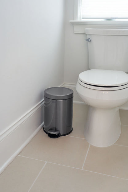 Stainless Steel Round Step-On Trash Can - US 9565