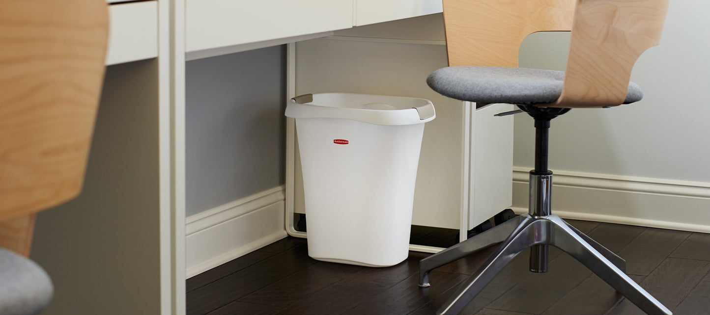 LinerLock Wastebasket - US 3161