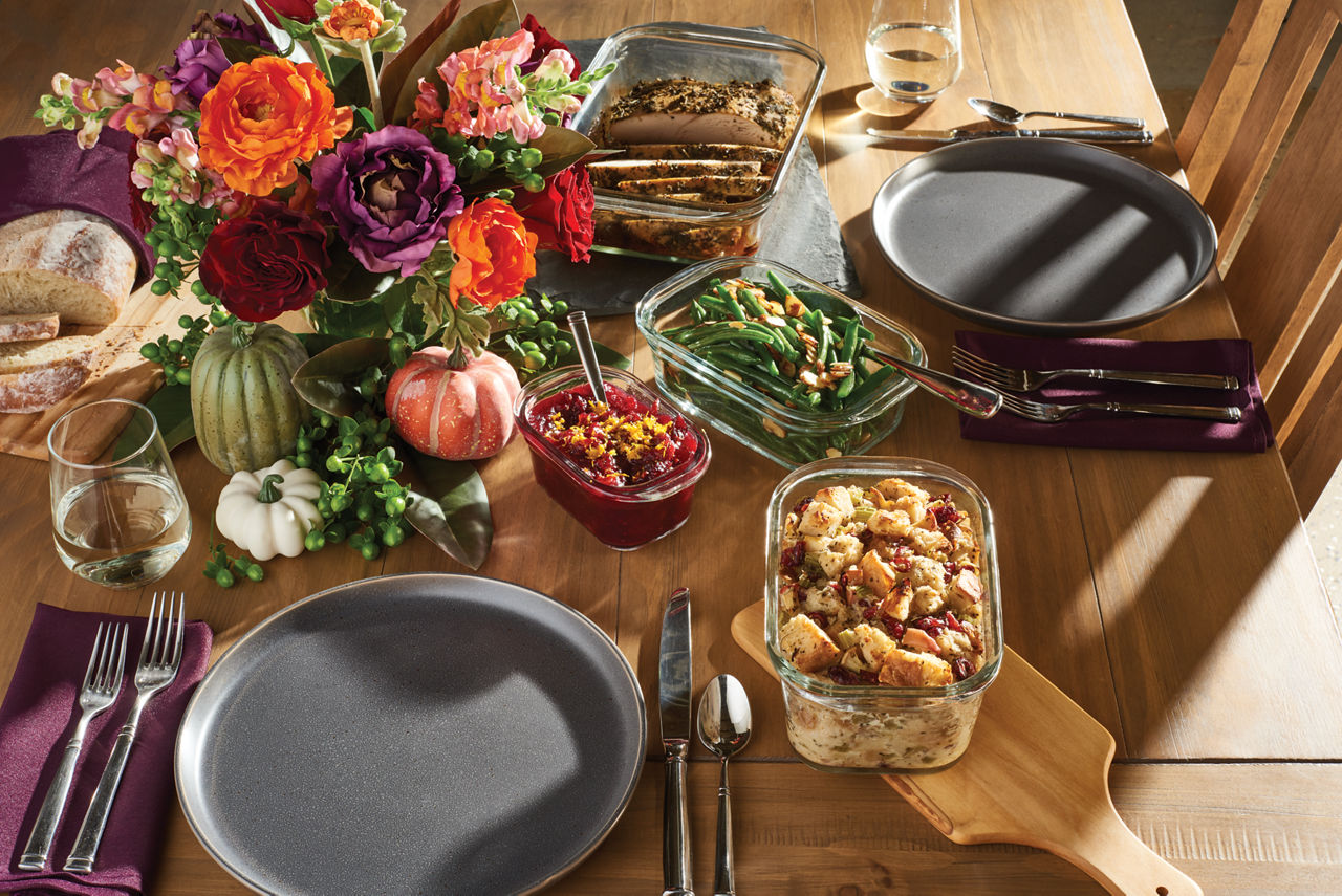 Brilliance™ Glass Food Storage Container, Large Rectangle - US 8690